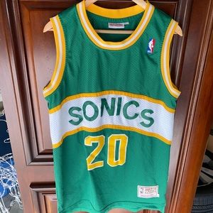 Mitchell and Ness Seattle SuperSonics Garry Payton Basketball Jersey